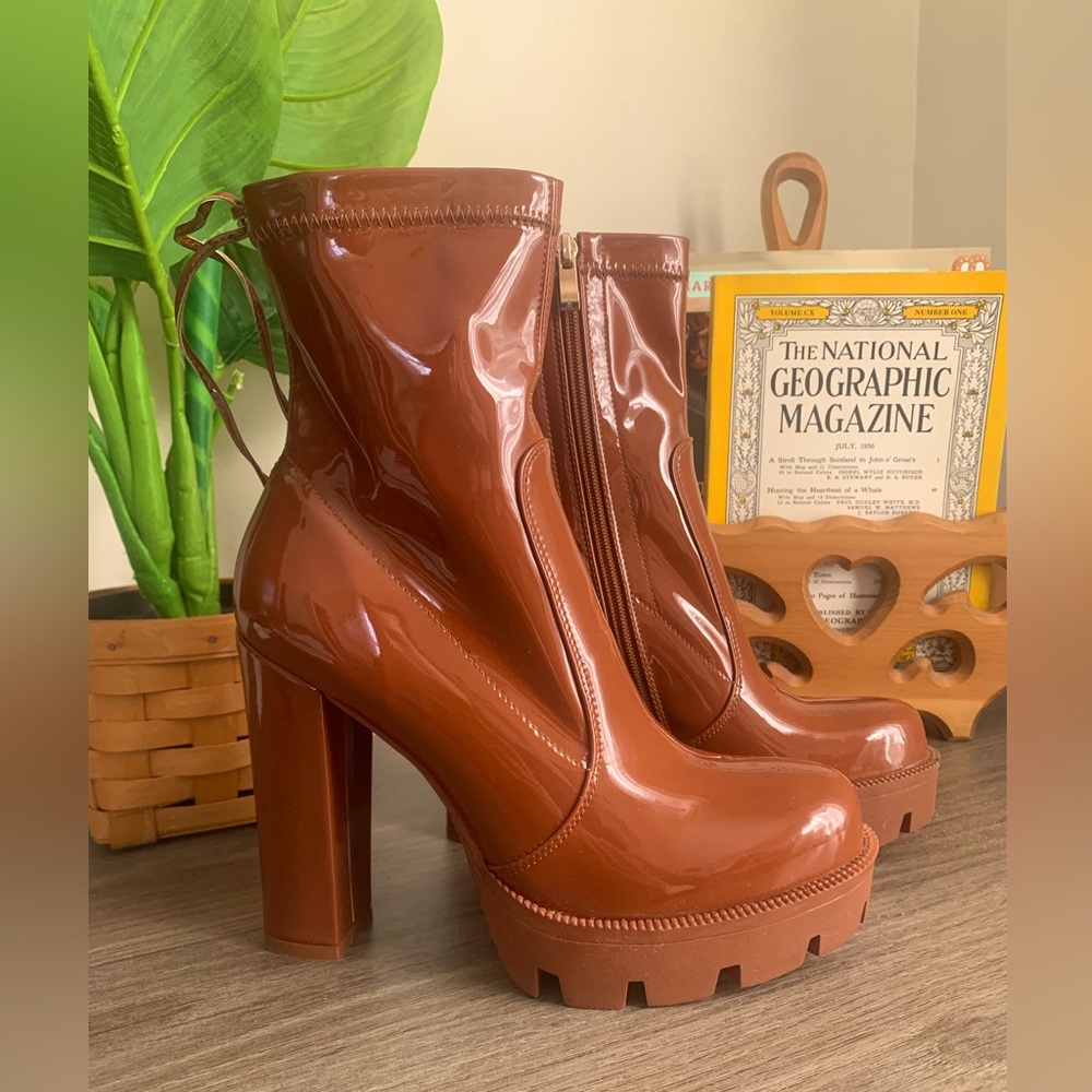 New Size 7, AKIRA 3-inch heel boots, brown